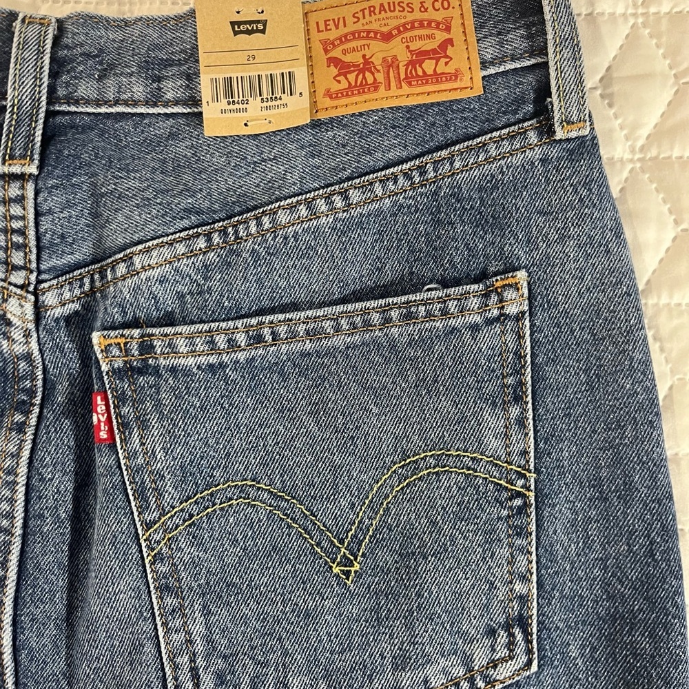 Levi's High Rise Back Slit Denim Skirt Size 29 NWT - Picture 6 of 9